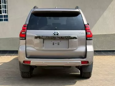 Toyota Landcruiser prado TX.L