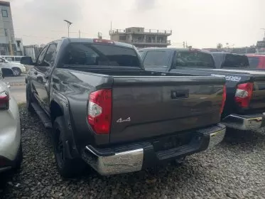 Toyota Tundra