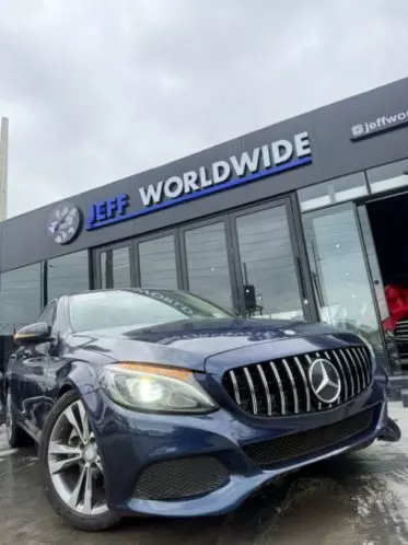 Mercedes-Benz C 300