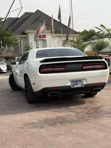 Dodge Challenger