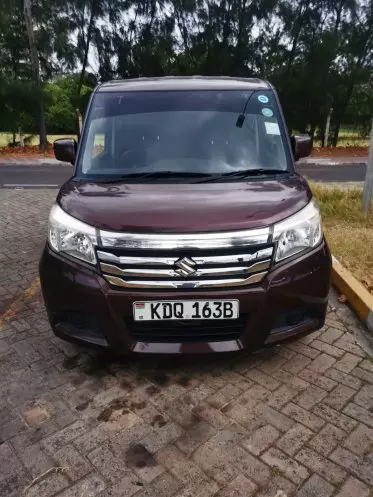 SUZUKI Solio