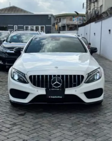 Mercedes-Benz C 300