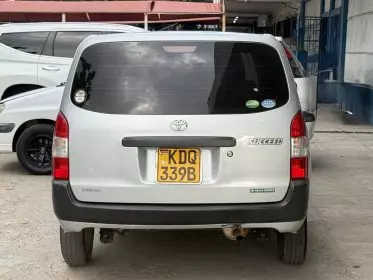 Toyota Succeed