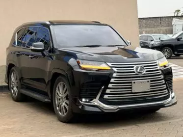 Lexus LX 600