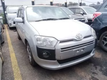 Toyota Succeed 