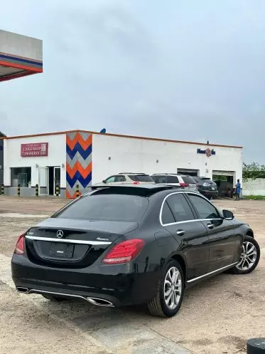 Mercedes-Benz C 300