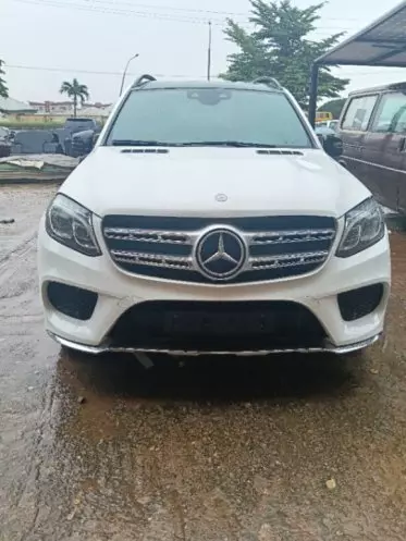 Mercedes-Benz GLS 450