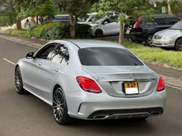 Mercedes-Benz C 250
