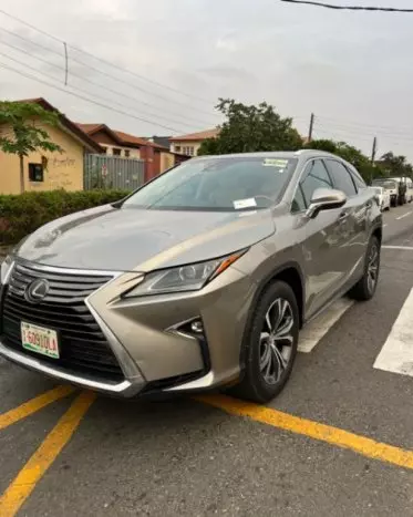 Lexus RS 350
