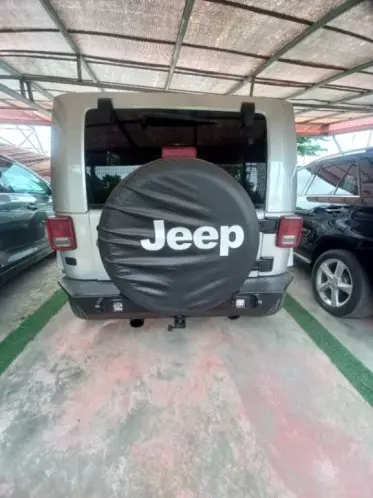 JEEP Wrangler Sahara