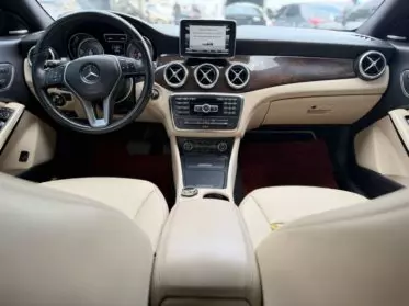 Mercedes-Benz CLA 250