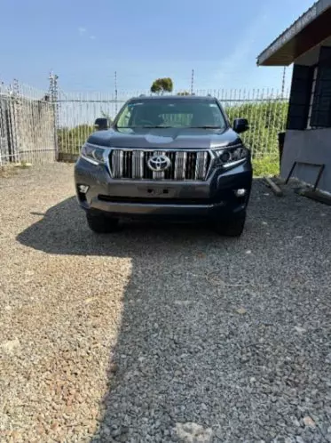 Toyota Land Cruiser Prado TX L