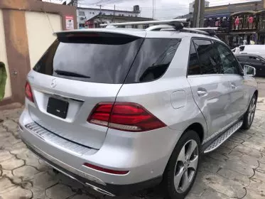 Mercedes-Benz GLE 350