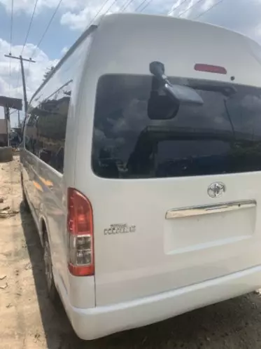 Toyota Hiace (High Roof)