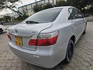 Toyota Premio