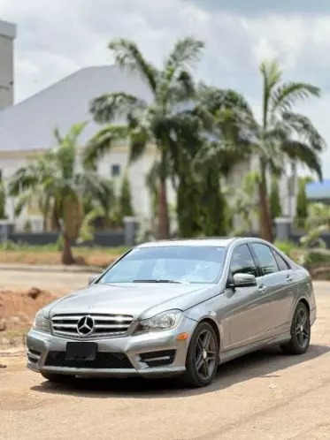 Mercedes-Benz C 350