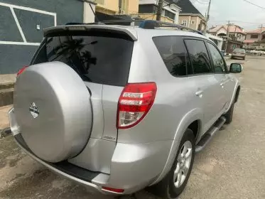 Toyota RAV 4