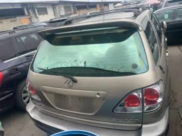 Lexus RX 300