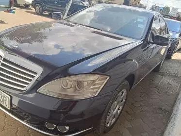 Mercedes-Benz S 300