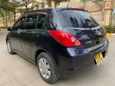 Nissan Tiida