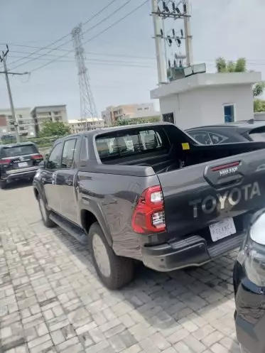 Toyota Hilux