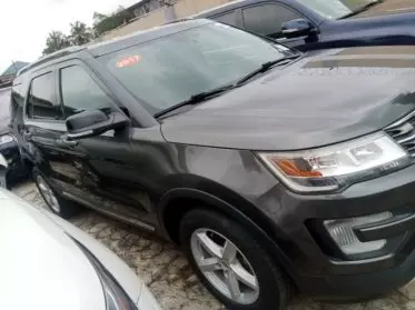 Ford Explorer