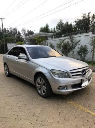 Mercedes-Benz C 200