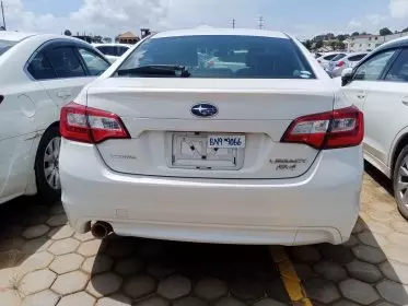 Subaru Legacy B4