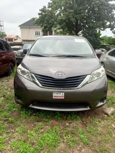 Toyota Sienna