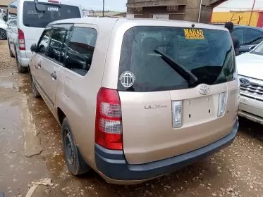 Toyota Succeed