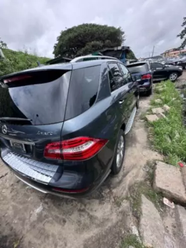 Mercedes-Benz ML 350