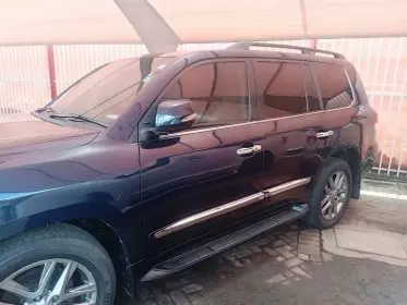 Lexus LX 570