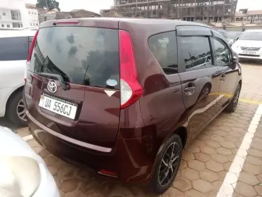 Toyota Passo Sette