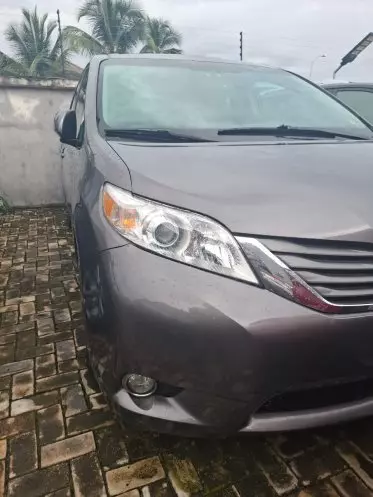Toyota Sienna