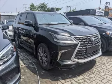 Lexus LX 570