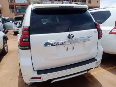 Toyota Landcruiser Prado