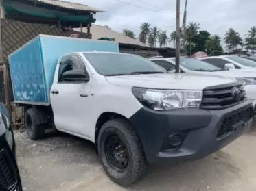 Toyota Hilux 