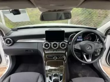 Mercedes-Benz C220