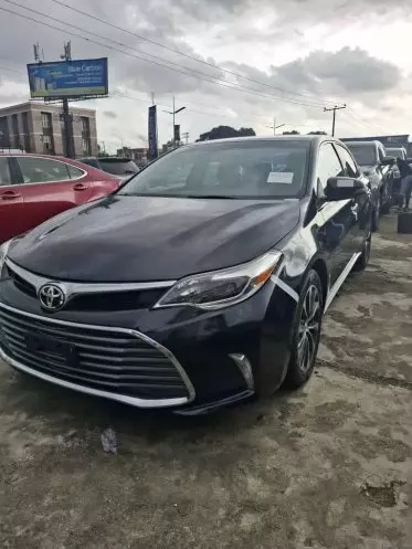 Toyota Avalon