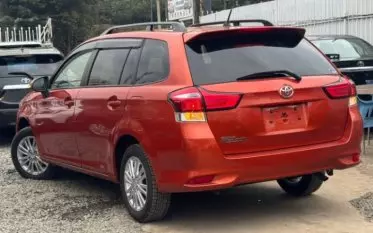 Toyota Fielder 