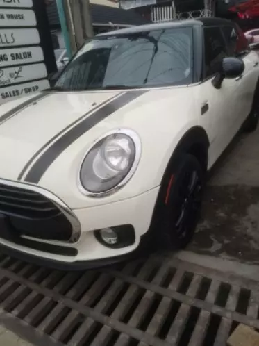 MINI Cooper Clubman