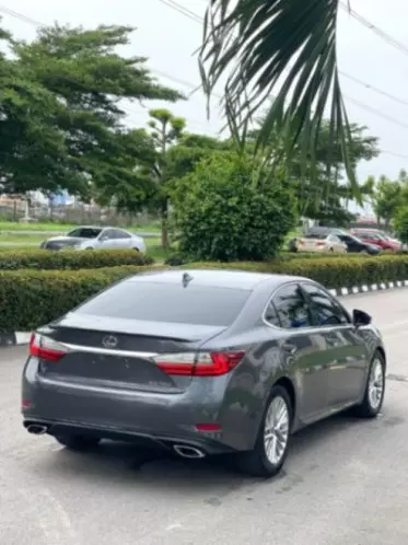 Lexus ES 350
