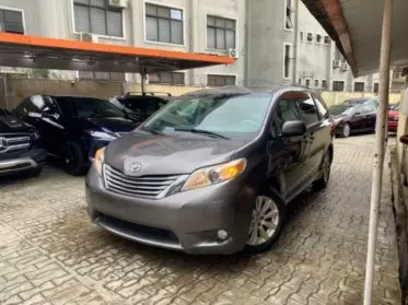 Toyota Sienna