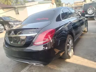 Mercedes-Benz C 300