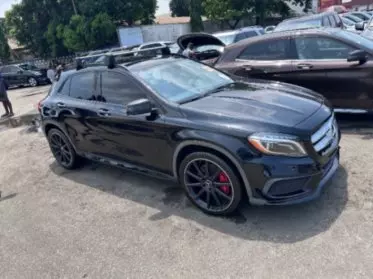 Mercedes-Benz GLA 45 AMG