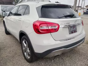 Mercedes-Benz GLA 250