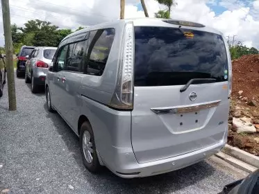 Nissan Serena Hybrid