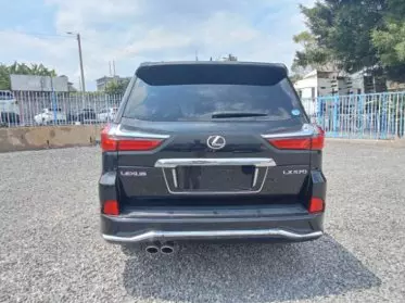 Lexus LX 570