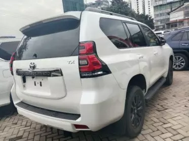 Toyota Landcruiser Prado