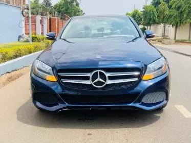 Mercedes-Benz C 300
